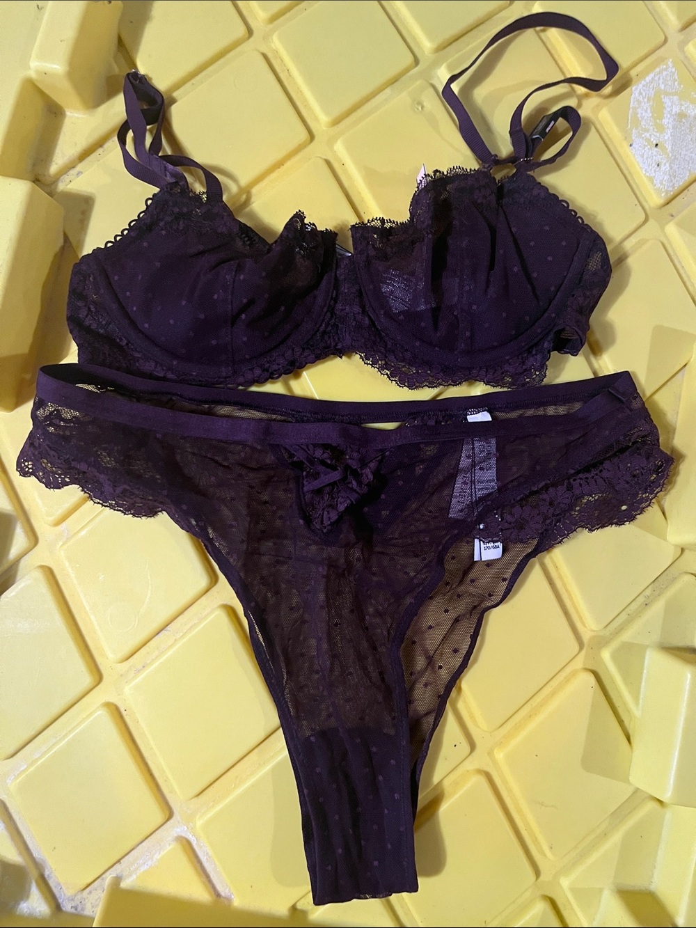 Victoria’s Secret dream angels unlined 32c bra small high waist thong panty set